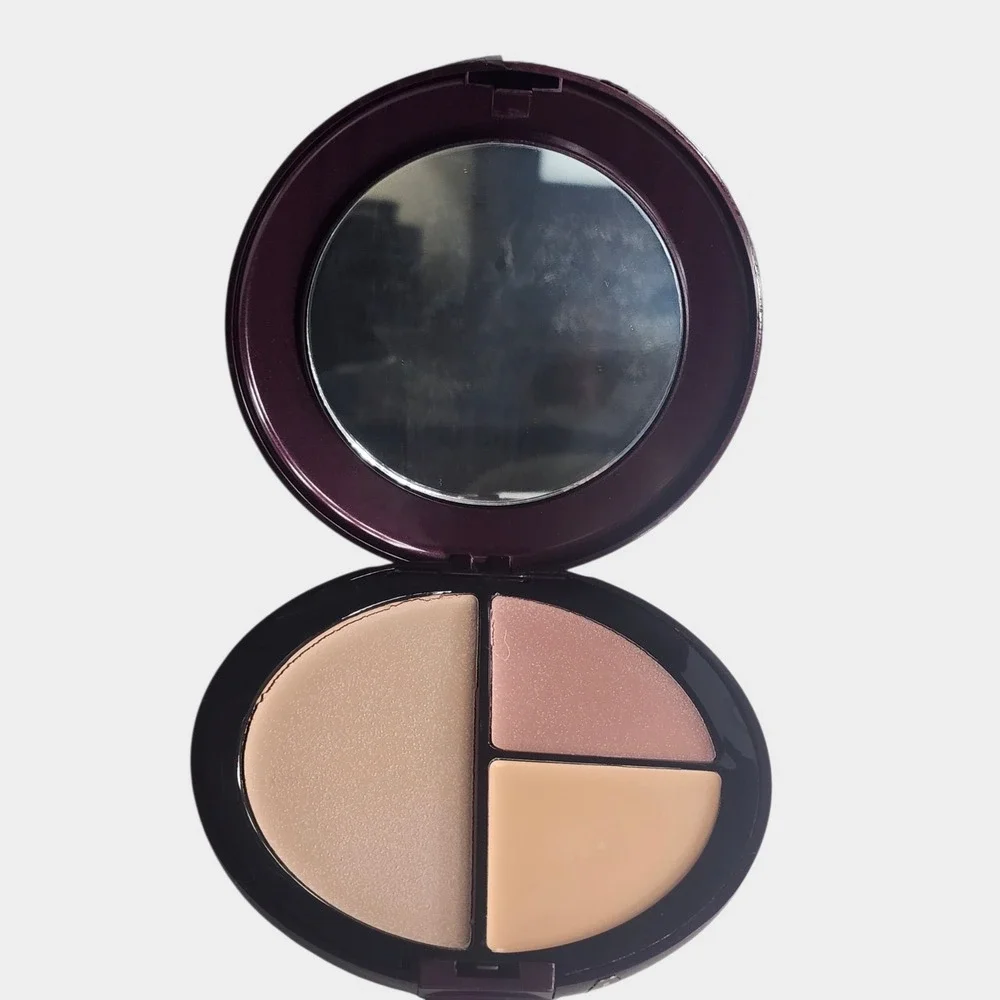 Signature Club A Skin Perfecting Makeup 1.2oz Purple Retinol Compact Anti-Aging,